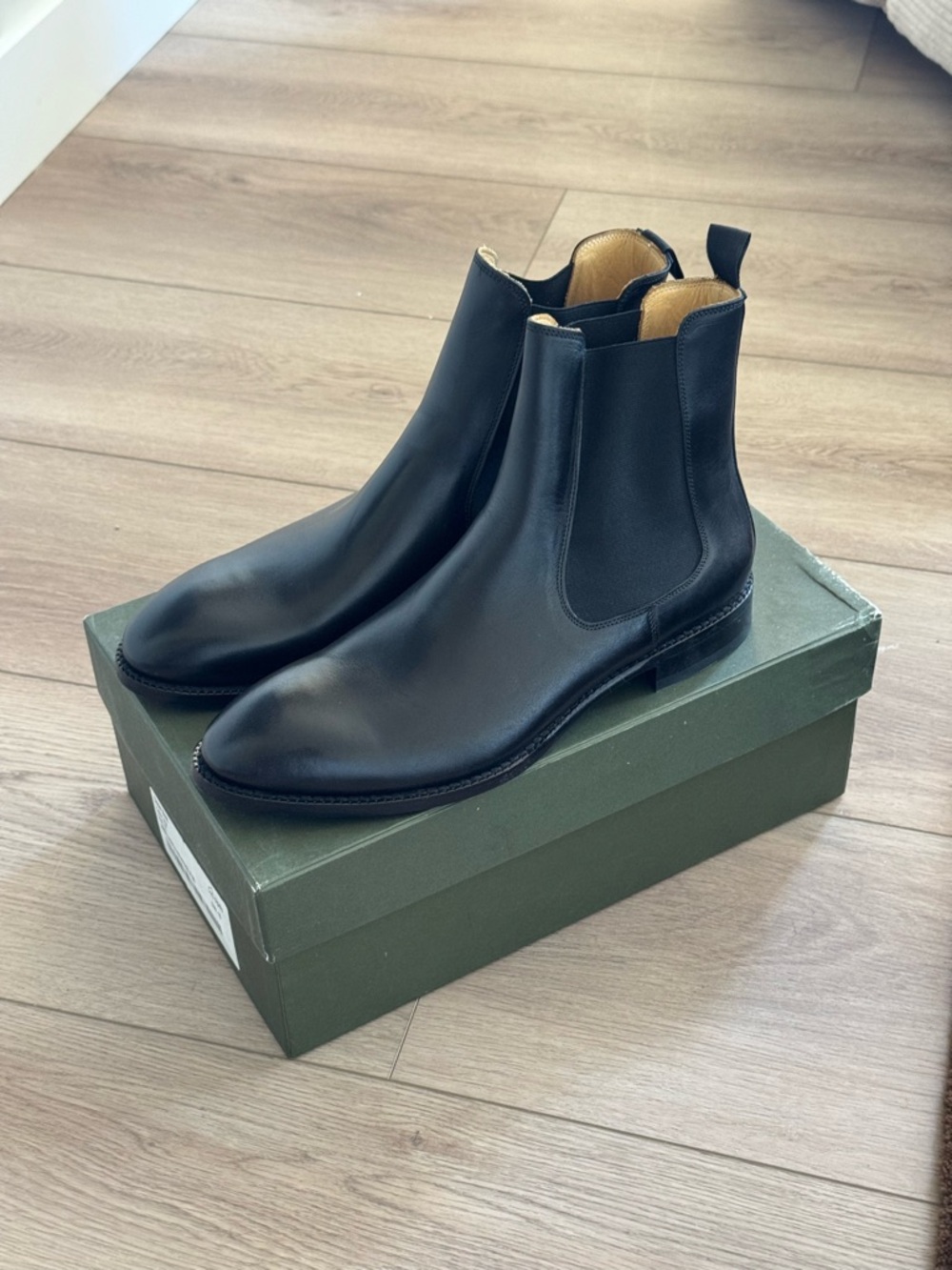 Beckett Simonon Black Leather Chelsea Boots - Men